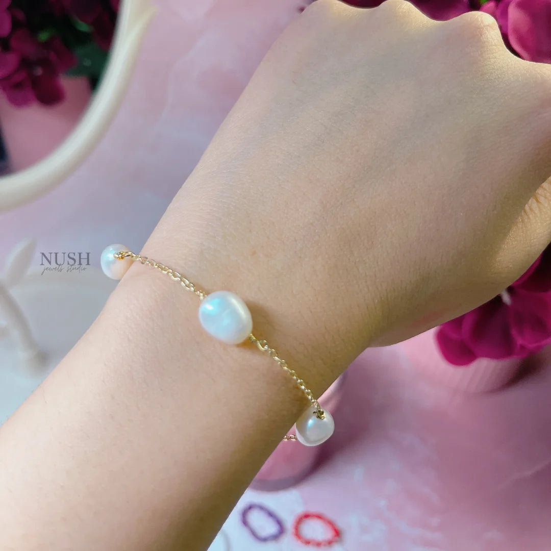 Chain & freshwater pearl bracelet