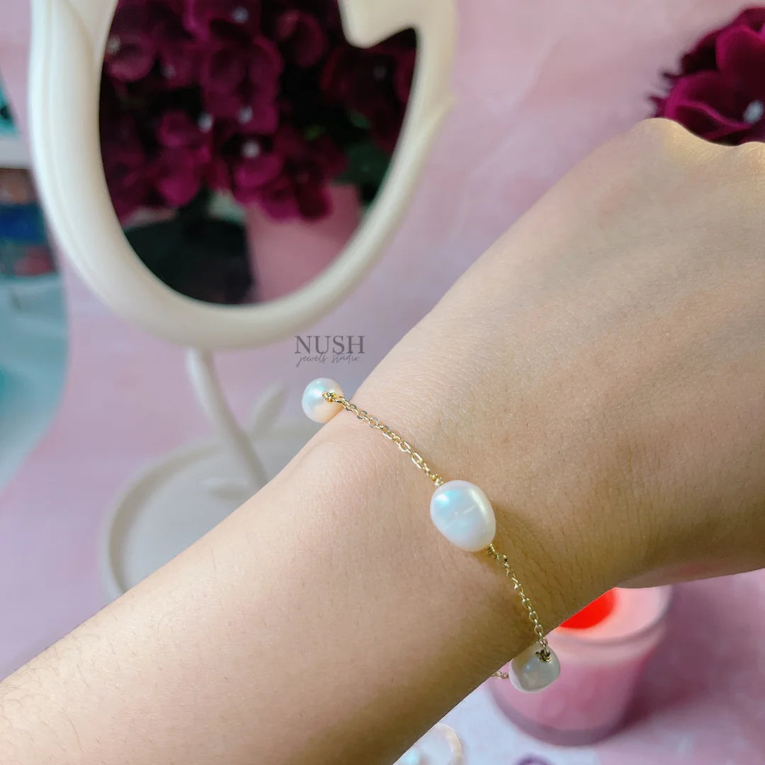 Chain & freshwater pearl bracelet